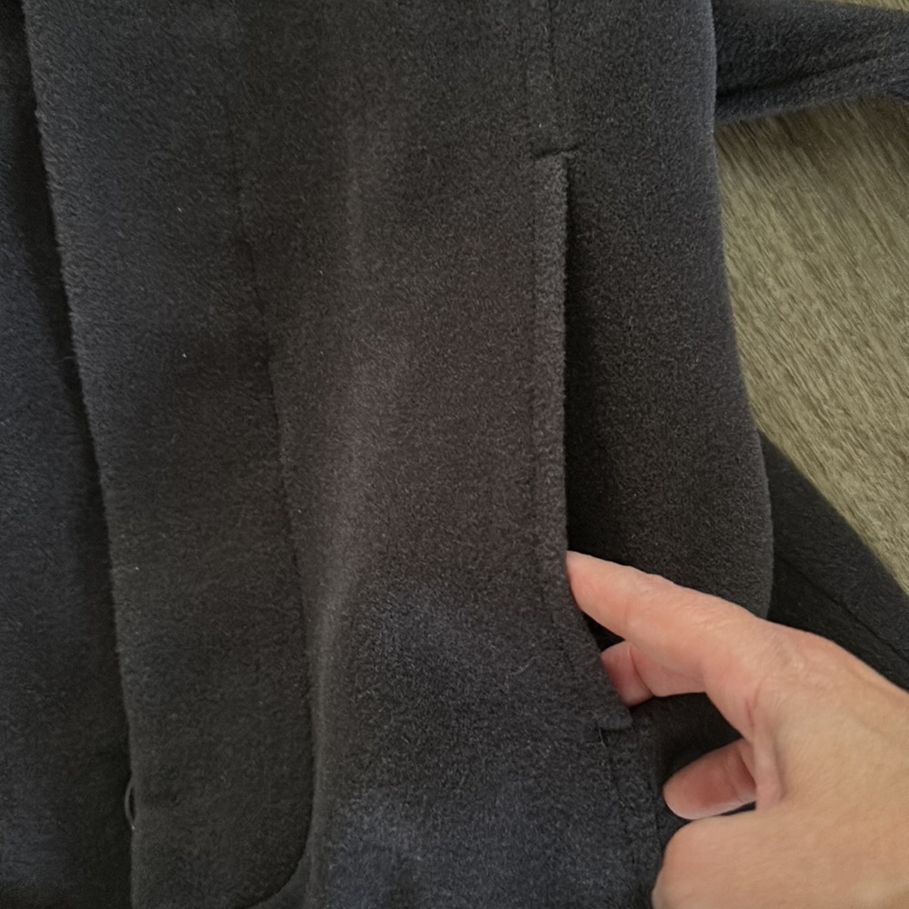 Wool coat - Picture 2 of 7